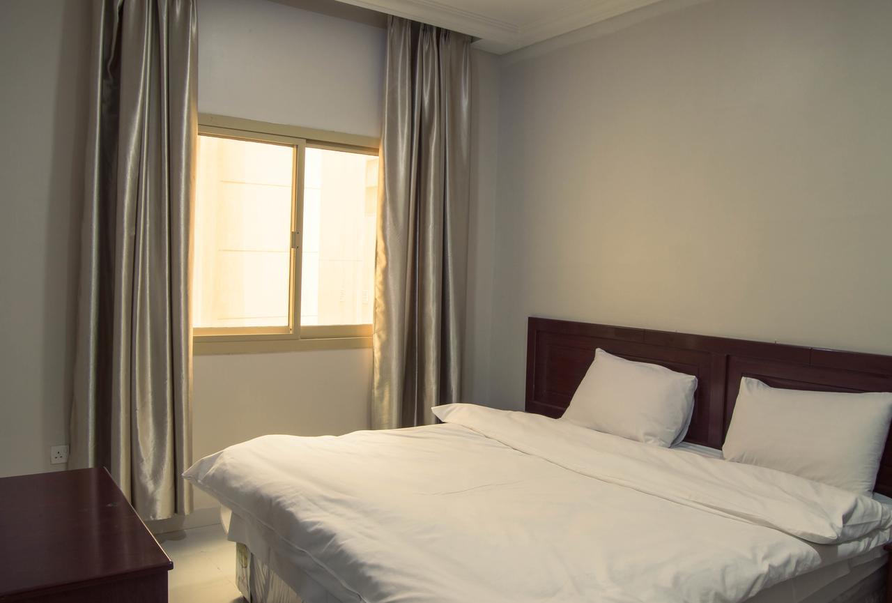 Wardah Hotel Apartments Шарджа Экстерьер фото